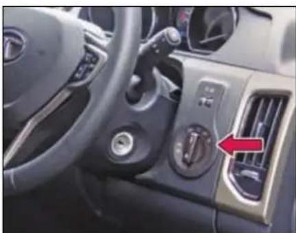 Tata Hexa (2017) - 4) Reverse Gear reminder - 1
