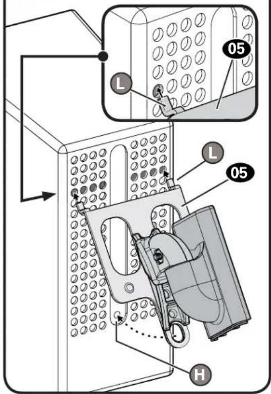 SANUS WSWM22 - Attach Mount to Speaker SO - 2