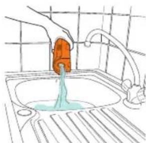 VAX Total S7 - Emptying the water tank - 3