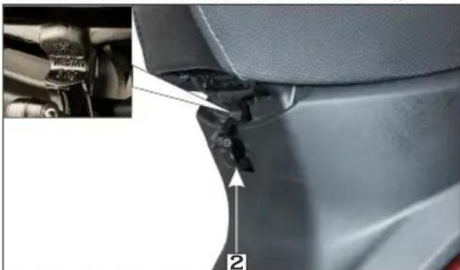 HERO Destini 125 Xtec (2022) - Rear luggage hook - 2
