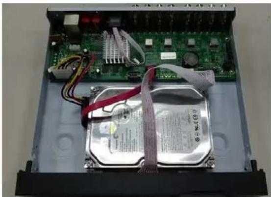 Planet HDVR-1635 - Installing Hard Disk - 4