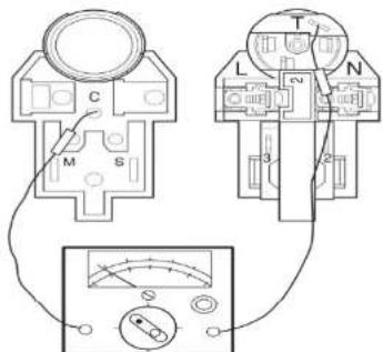 Electrical circuit diagram showing connections between a meter and a multimeter with labeled components