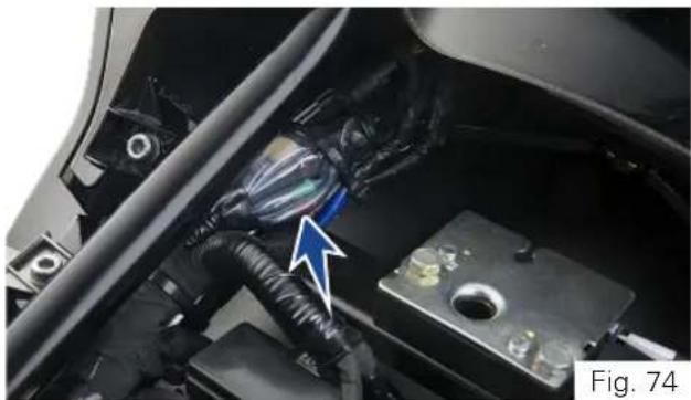 TVS Apache RR 310 BTO - Fuse location - 1