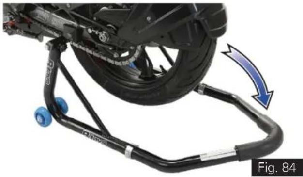 TVS Apache RR 310 BTO - Rear wheel stand - 2