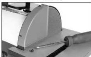 RIKON 50-1428 - INSTALLING THE SANDING DISC COVER - 1