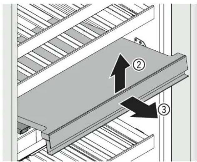Technical diagram showing a mechanical assembly with numbered components and directional arrows indicating motion or flow.