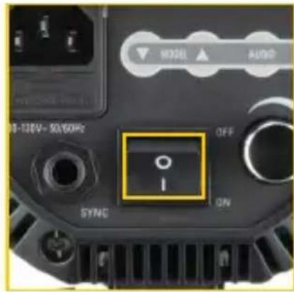 MODEL AUTO 0-126V-50/60Hz OFF SYNC ON