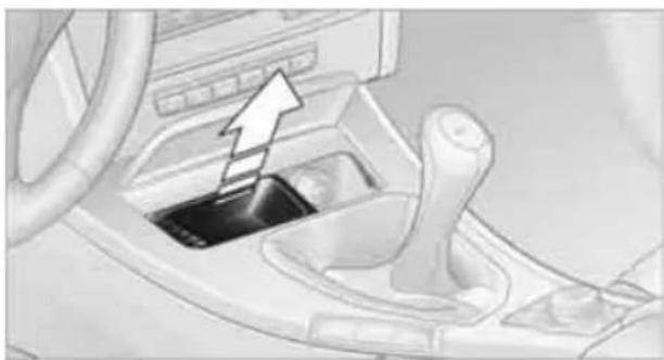 BMW M3 Sedan (2009) - Ashtray, front - 2