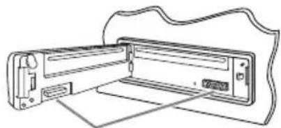 JVC KD-DV4207 - How to clean the connectors - 1