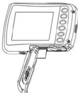 Trevi DC 2316 WP - Inserting a memory card (not included) - 1