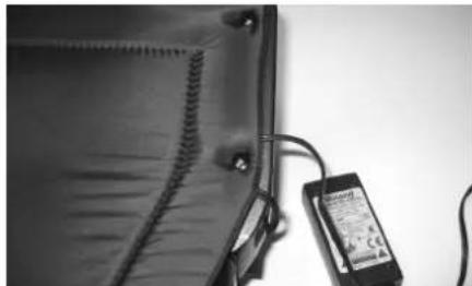 ROLAND FR-3B - Securing the adapter and/or MIDI cable - 5