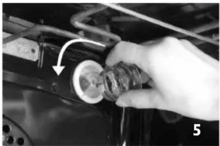 Prima LPR9020 - Changing the rear oven lamp bulb: - 5