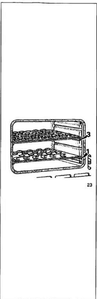 Technical diagram of a container with labeled parts and numbered parts, likely illustrating a mechanical or agricultural assembly.