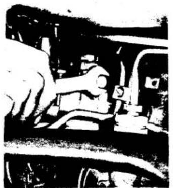 Perkins T6.354MGT - BLEEDING THE FUEL SYSTEM - 1