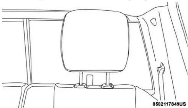 DODGE Chassis 5500 (2018) - RightOrLeftOutboardSeats: - 1
