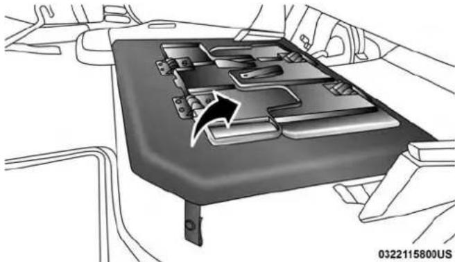 DODGE Chassis 5500 (2018) - BelowRearSeatStorage(CrewCab/QuadCab) - 1