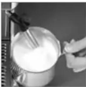 Gastroback Design Advanced Plus 42611 - STEP 1 - STRETCHING THE MILK - 1