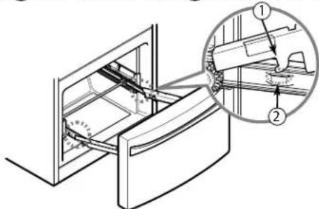 Technical diagram showing a mechanical assembly with labeled parts and an inset magnified view of the component.