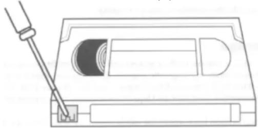 HITACHI VT-M281A - Safety Tabs Prevent Erasure - 1