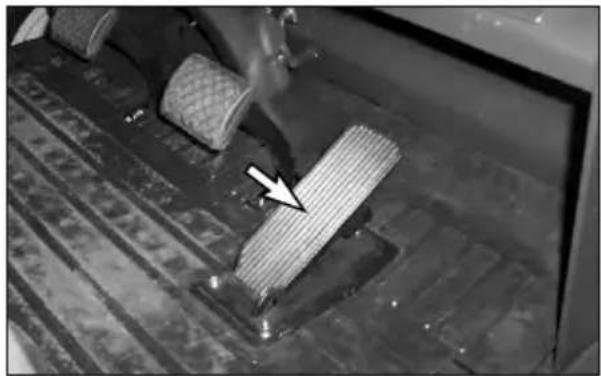 CROWN CGC55C-5 - Accelerator Pedal - 1