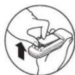 Friedrich Chill CP12G10B - Inserting the Remote Control Batteries - 1