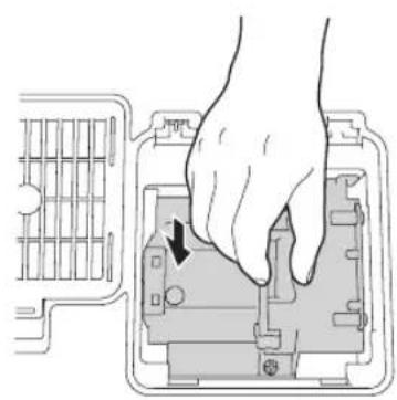 EPSON PowerLite Cinema 550 - Replacing the Lamp - 5