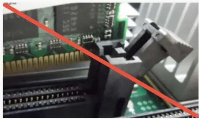 SAMSUNG M386AAG40AM3-CWE - Memory Module Introduction - 17