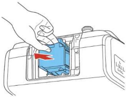EPSON PowerLite Pro G6770WUNL - ReplacingtheLamp - 3