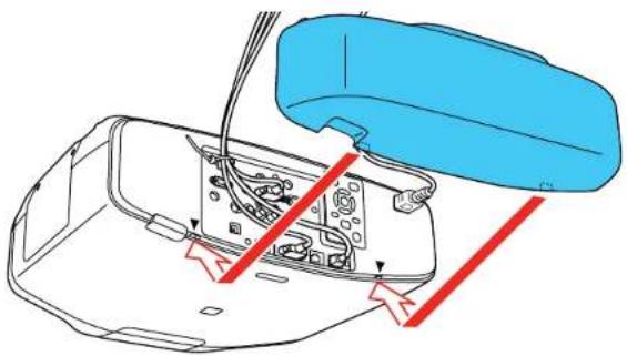 EPSON PowerLite Pro G7500U - AttachingandRemovingtheCableCover - 2