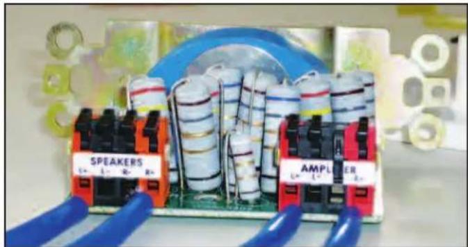 SPEAKERS AMPLIER