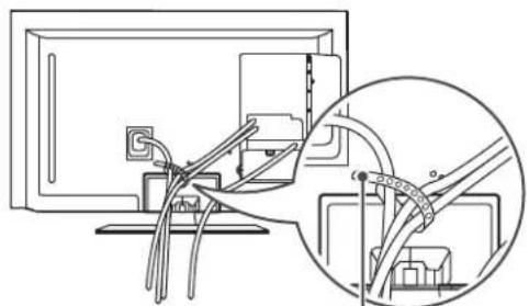 LG 42LM761S - Tidying cables - 1