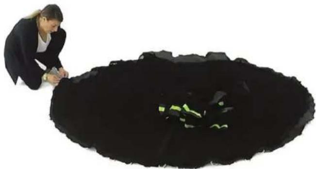 JumpFlex Flex140 Lifestyle - Attaching the Jump Mat - 1