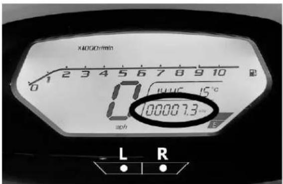 x1000r/min 0 1 2 3 4 5 6 7 8 9 10 0 10000.73 aph L R