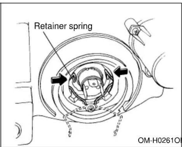 SUBARU Impreza Outback Sport (2001) - CAUTION - 2
