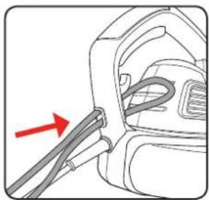 Ozito BLW-1800 - Using the extension cord retaining hook - 1
