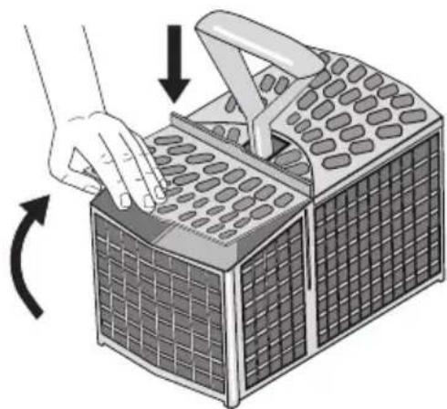 WESTINGHOUSE WSF6602XR - LOADING THE CUTLERY BASKET - 3