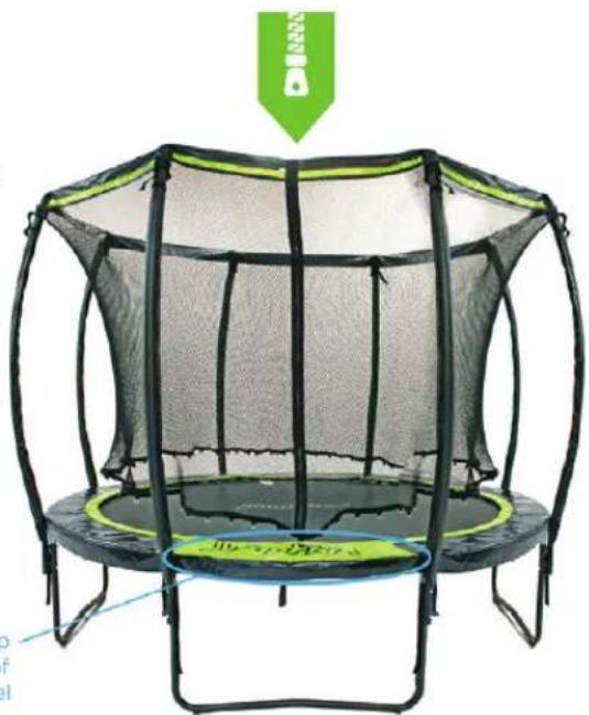 JumpFlex Flex150 - Attaching the top of the Safety Net to the Poles - 1