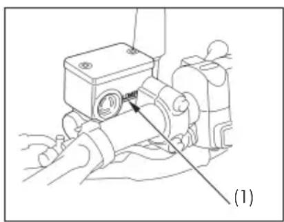 Honda XRE300 (2014) - Front Brake Fluid Level - 1