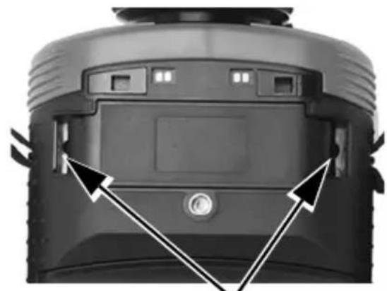FLIR BHM XR+ - 3-2 Installing the SD Card - 1