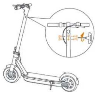 Technical diagram of a scooter with an inset showing the mounting mechanism and angle measurement.