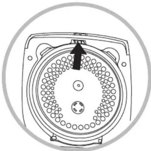 BEKO RCM67023R - Vệ sinh nắp rời - 3