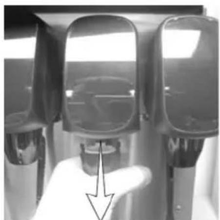 Servend S-200 - Clean the dispensing valves: - 2
