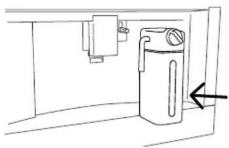 Fisher & Paykel EB60DSX1 - Filling the milk container - 4