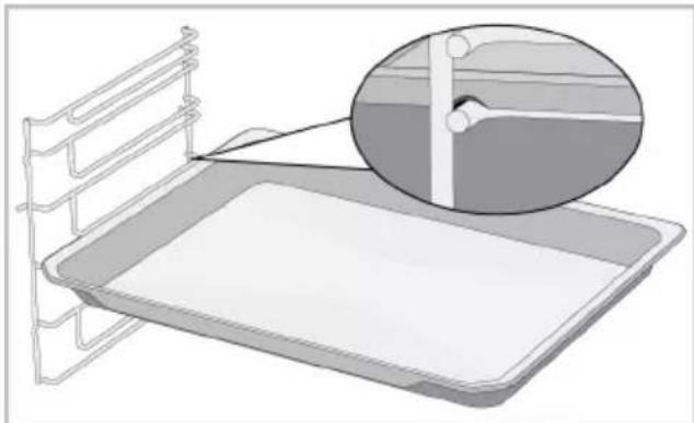Illustration of a medical bed with a magnified inset showing internal structure (no text or symbols)