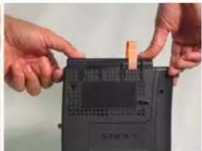 Arris Touchstone BPA022A - Installing or Replacing a 4-cell Battery - 5