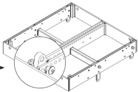 Agganciare il diffusore alla Flybar MS-F 21 tramite i 4 giunti (2 x lato)