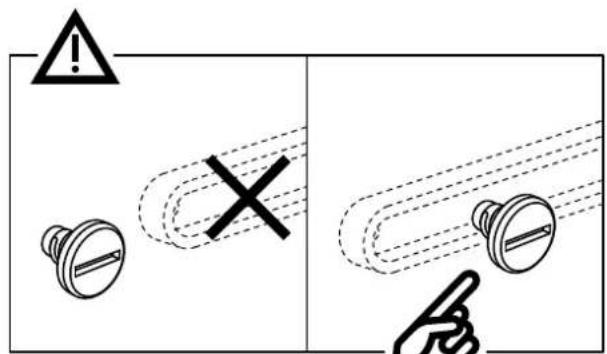 ! X ✓