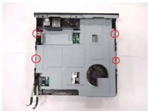 AOPEN DE965 - Assemble the Supporter & Upper Case - 4