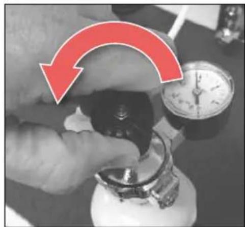 Billi B-5000 Sparkling - Removing the CO_2 cylinder - 2