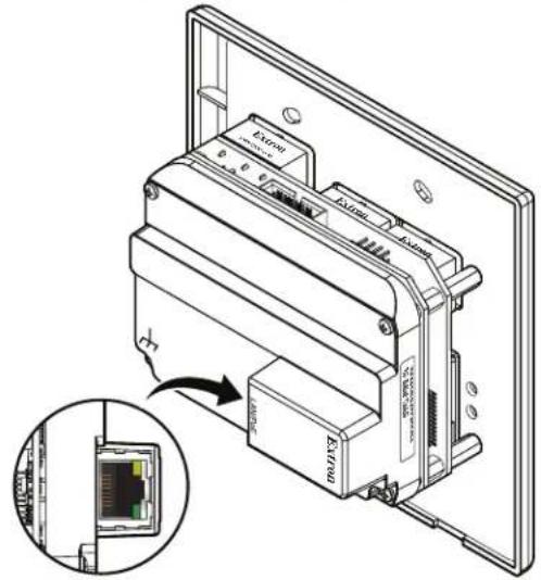 Technical diagram of an electronic device showing internal components and a close-up view of the internal structure.